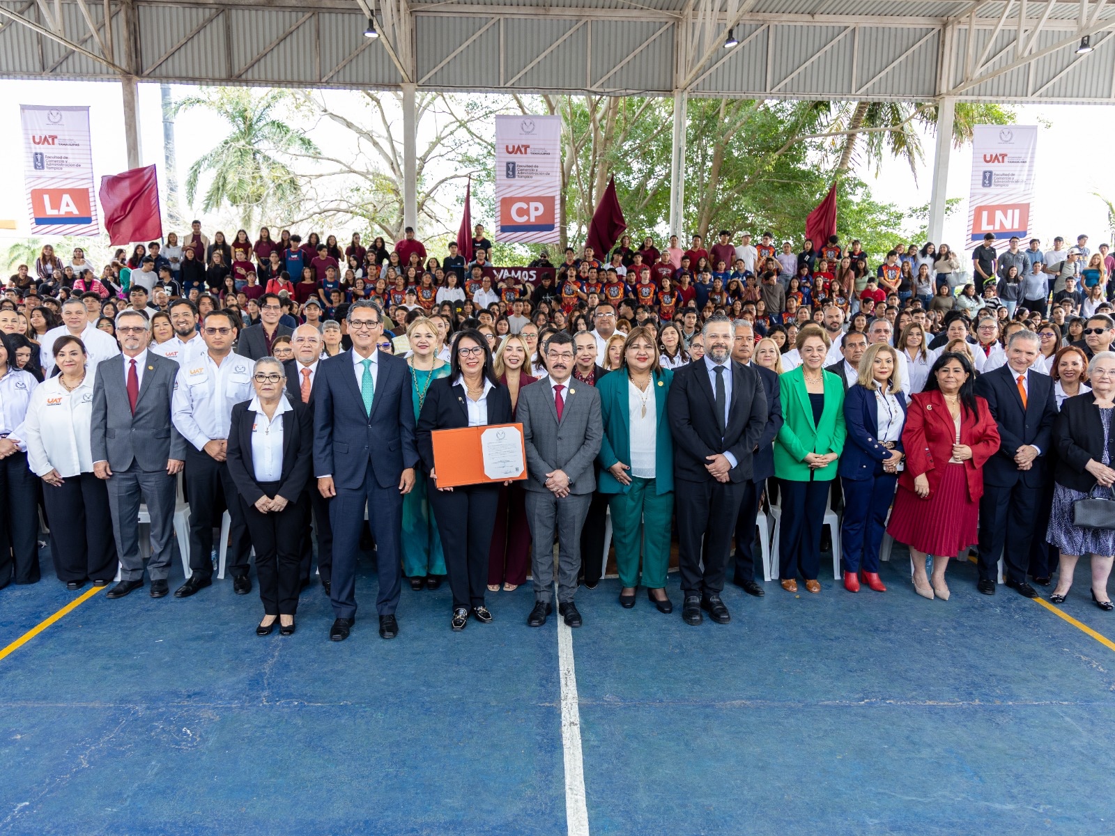 Dra. Laura Jiménez Ferretiz rinde protesta como directora de la FCAT-UAT